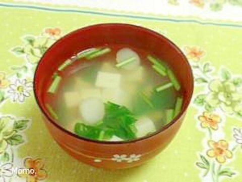 豆腐と香菜のお吸い物